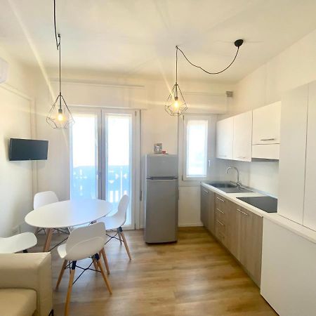 Appartement Maria Luisa - Piazza Mazzini - 30 Mt Dal Mare - Jesolo Extérieur photo