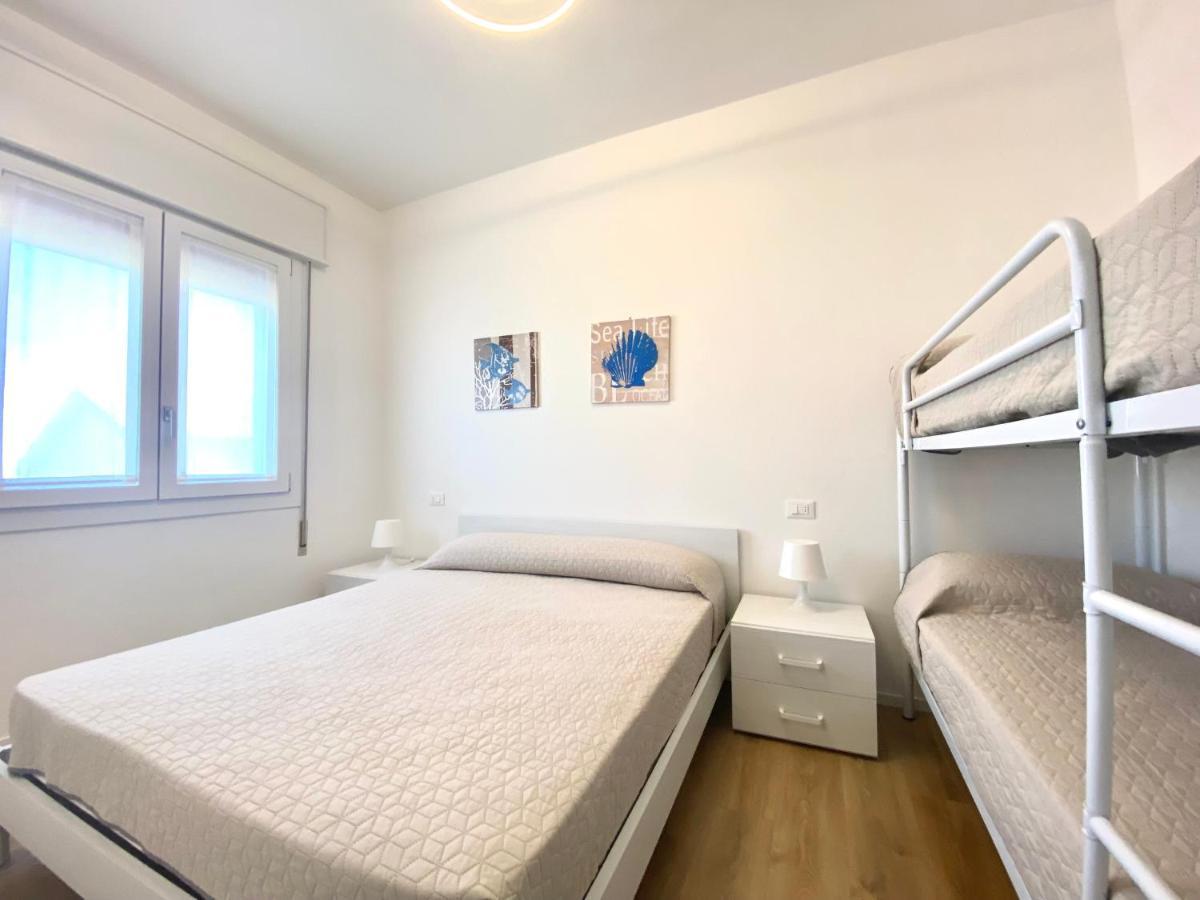 Appartement Maria Luisa - Piazza Mazzini - 30 Mt Dal Mare - Jesolo Extérieur photo